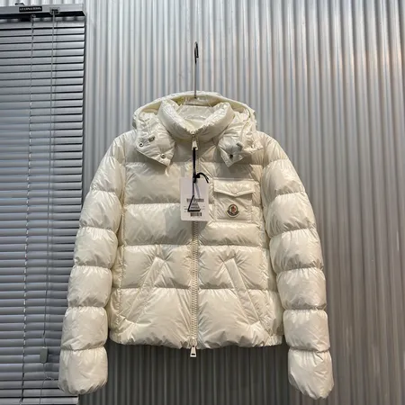モンクレール ダウンジャケット