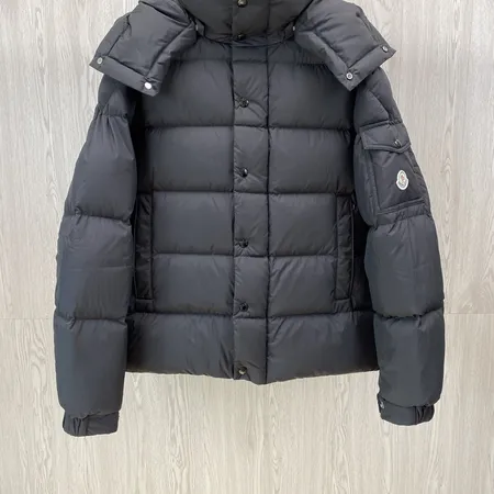 モンクレール ダウンジャケット
