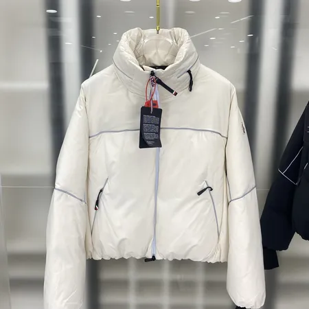 モンクレール ダウンジャケット