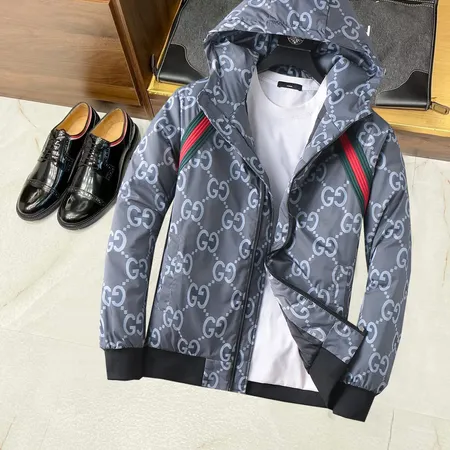 グッチ ダウンジャケット