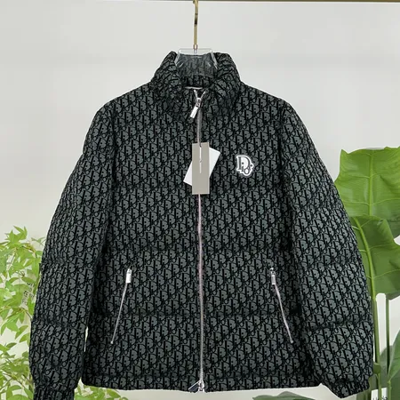 ディオール ダウンジャケット