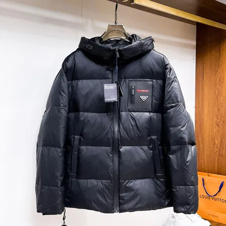 プラダ ダウンジャケット