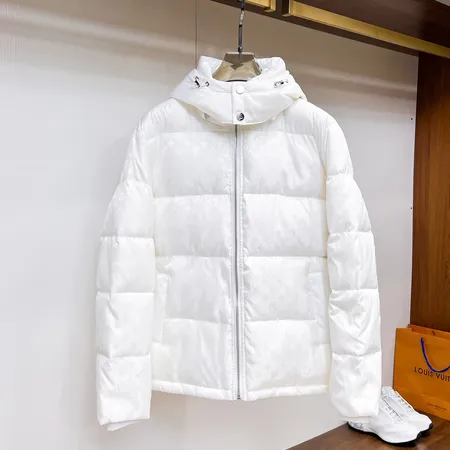 ルイヴィトン ダウンジャケット