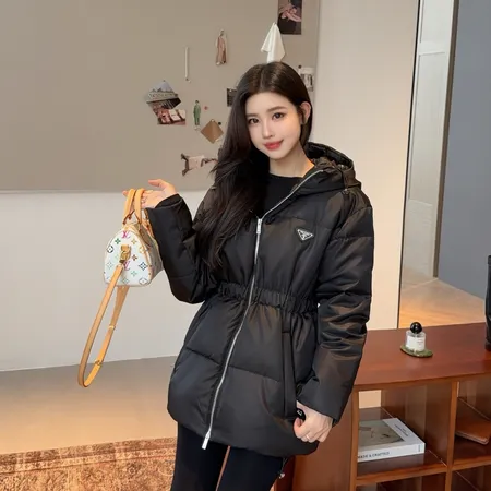 プラダ ダウンジャケット