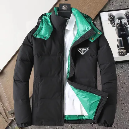 プラダ ダウンジャケット