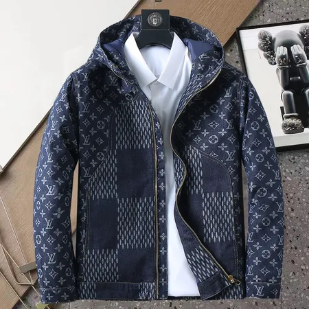 ルイヴィトン ダウンジャケット