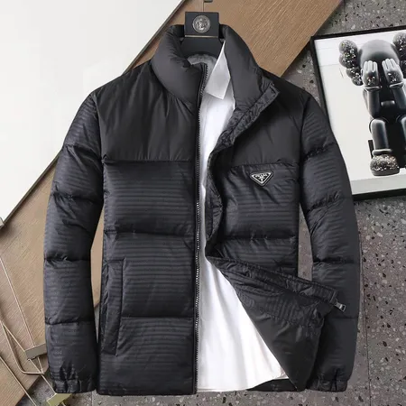 プラダ ダウンジャケット