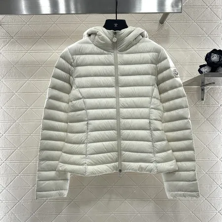 モンクレール ダウンジャケット