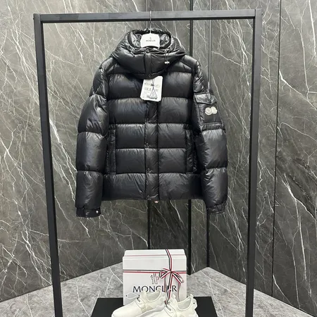 モンクレール ダウンジャケット