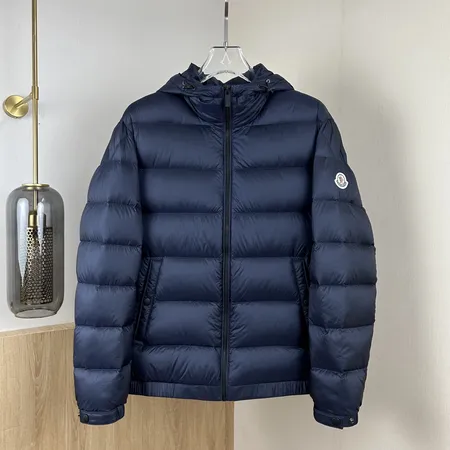 モンクレール ダウンジャケット