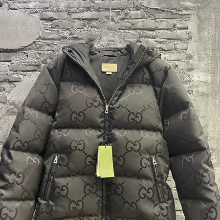 グッチ ダウンジャケット