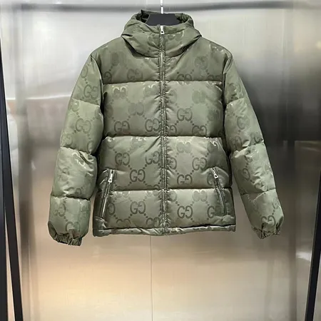 グッチ ダウンジャケット