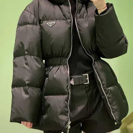 プラダ ダウンジャケット