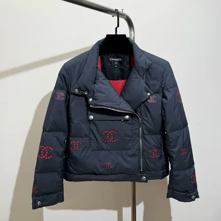 シャネル ダウンジャケット