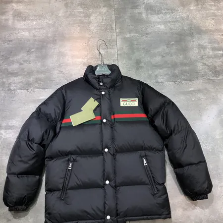 グッチ ダウンジャケット