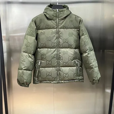 グッチ ダウンジャケット