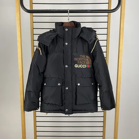 グッチ ダウンジャケット