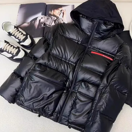 プラダ ダウンジャケット