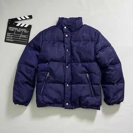 グッチ ダウンジャケット