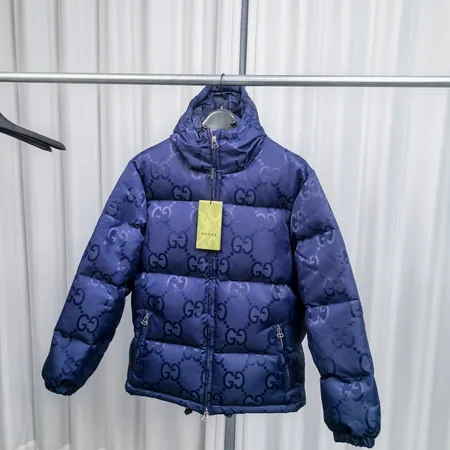 グッチ ダウンジャケット