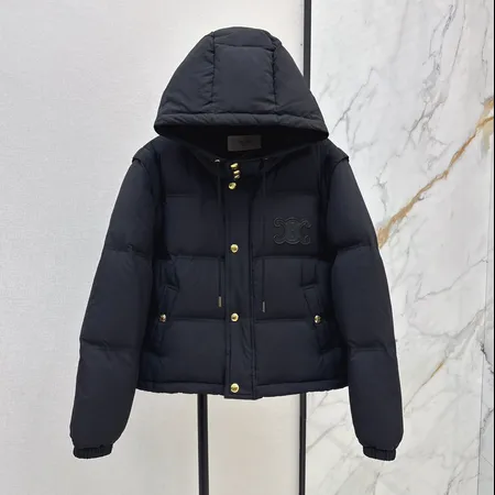 セリーヌ ダウンジャケット