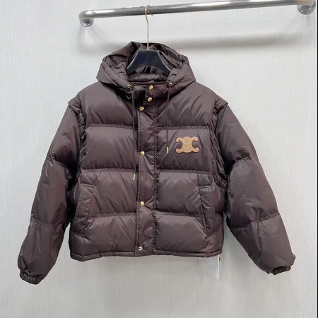 セリーヌ ダウンジャケット