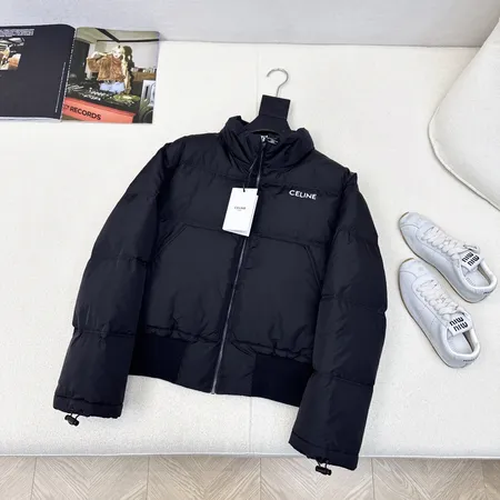 セリーヌ ダウンジャケット