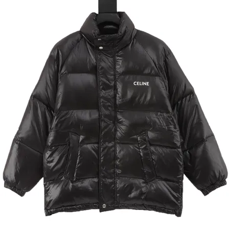 セリーヌ ダウンジャケット