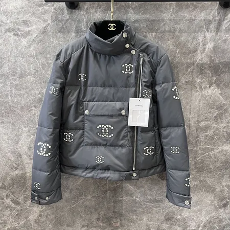 シャネル ダウンジャケット