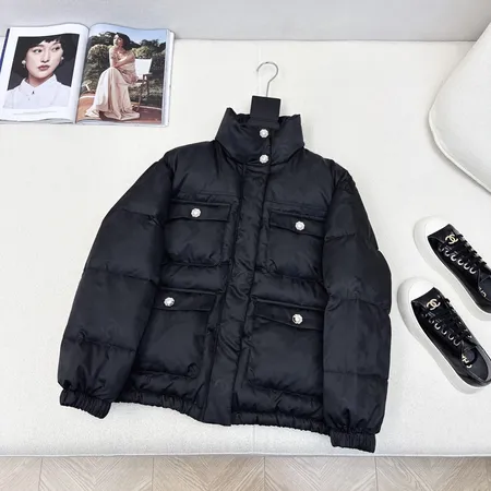 セリーヌ ダウンジャケット