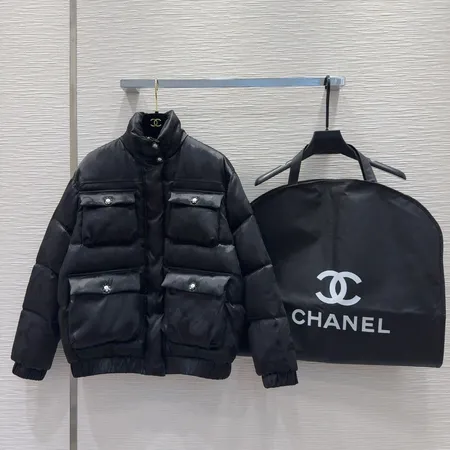 シャネル ダウンジャケット