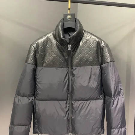 ルイヴィトン ダウンジャケット