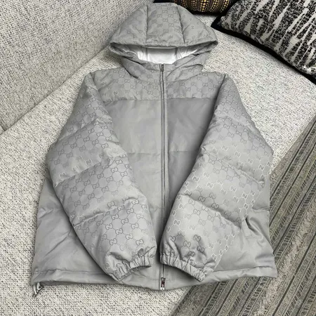 グッチ ダウンジャケット