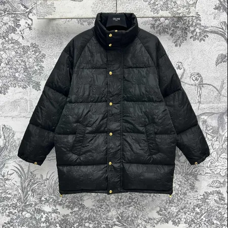 セリーヌ ダウンジャケット
