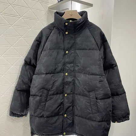 セリーヌ ダウンジャケット