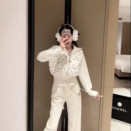 シャネル ダウンジャケット