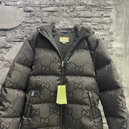 グッチ ダウンジャケット