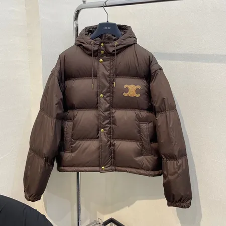 セリーヌ ダウンジャケット