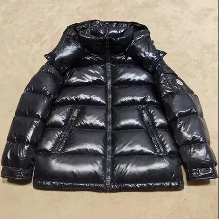 モンクレール ダウンジャケット