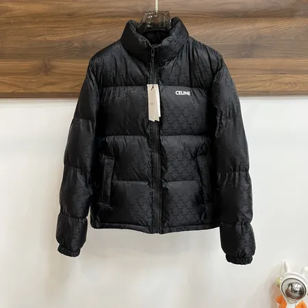 セリーヌ ダウンジャケット