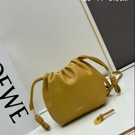 セリーヌ ショルダーバッグ