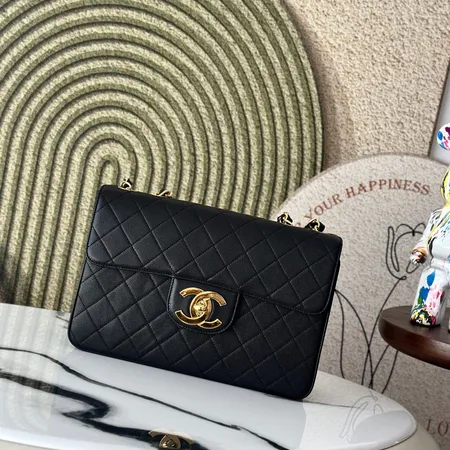 シャネル ショルダーバッグ