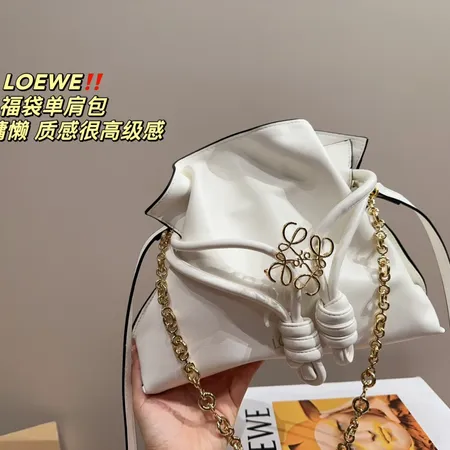 セリーヌ ショルダーバッグ