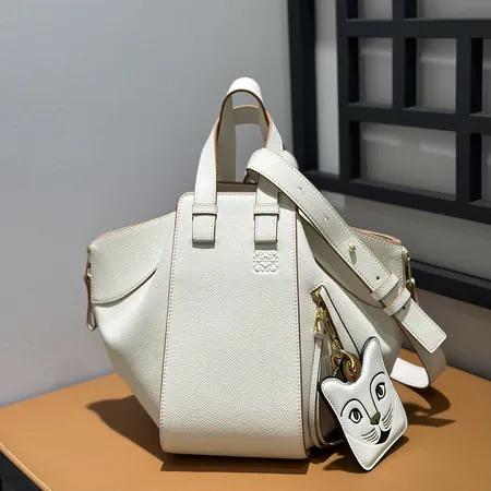 ロエベ ショルダーバッグ