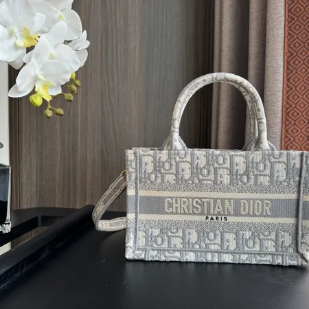 ディオール ハンドバッグ