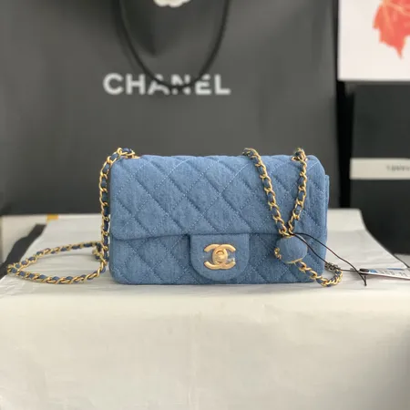 シャネル ショルダーバッグ