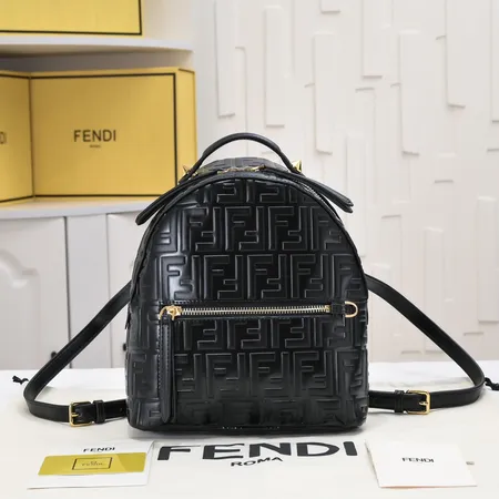 フェンディ リュックサック