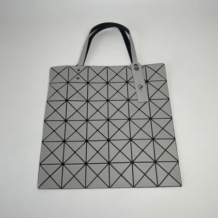 イッセイ ミヤケ ハンドバッグ