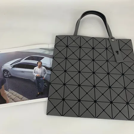 イッセイ ミヤケ ハンドバッグ