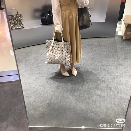 イッセイ ミヤケ ハンドバッグ